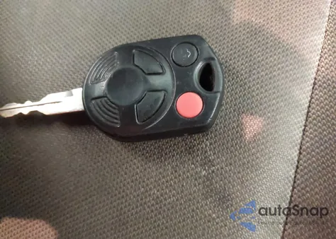 2010 Ford Fusion Se z USA, uszkodzony, nr VIN 3FAHP0HA4AR384660